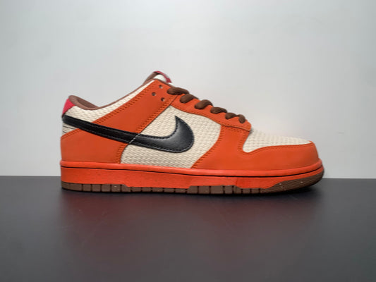 Nike Dunk Low Premium SB 'Un- Hemp' - View 1