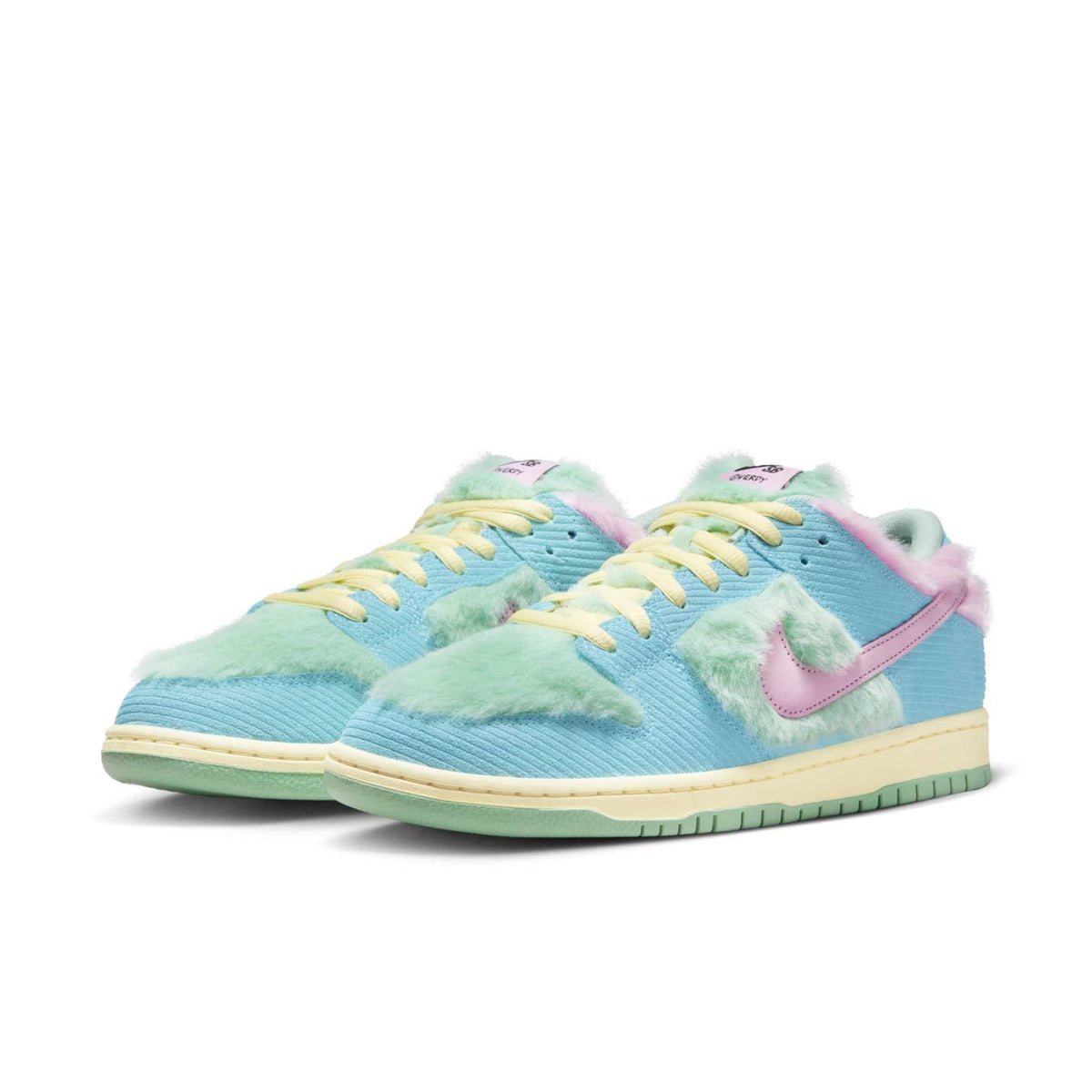 Nike x Verdy SB Dunk Low ‘Visty’ - View 4