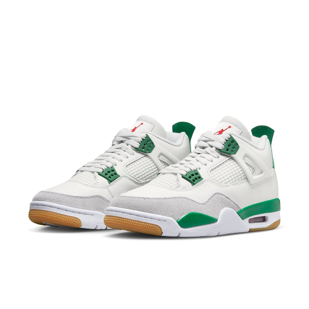 Nike SB x Air Jordan 4 “Pine Green” DR5415-103 - Angle View 3