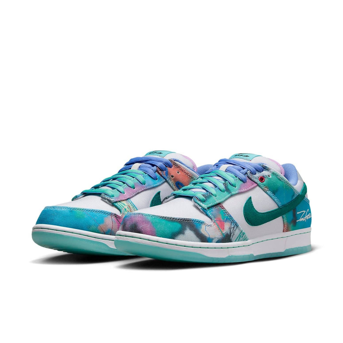Nike x Futura Laboratories SB Dunk Low ‘Bleached Aqua’ - View 3