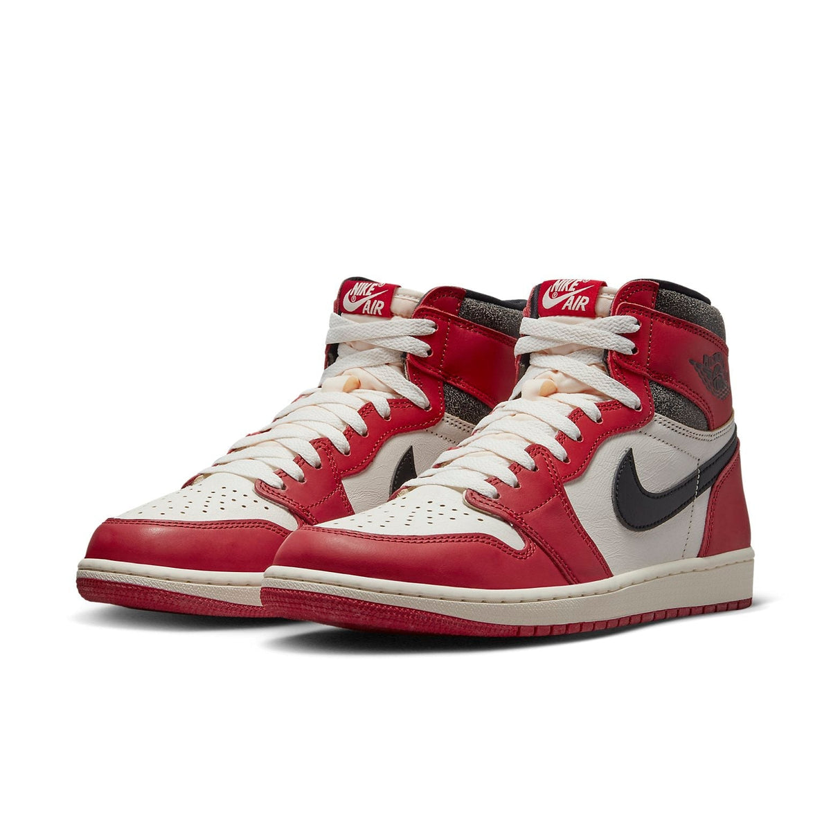 Air Jordan 1 Retro High OG ‘Chicago Lost & Found’ - Angle View 3
