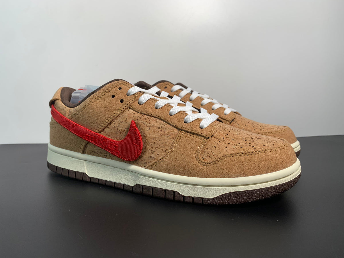 CLOT x Dunk Low SP 'Cork' FN0317-121 - View 4