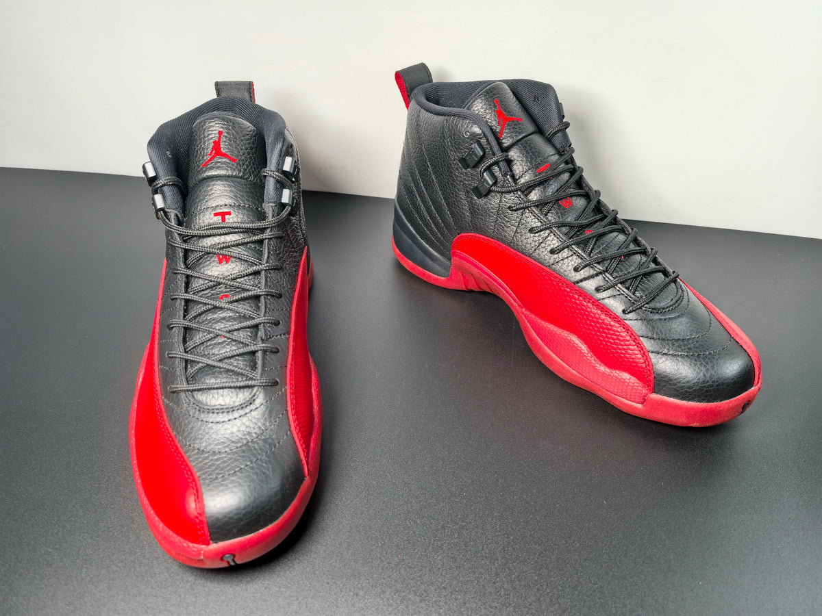 Air Jordan 12   Retro Mid Flu Game  CT8013-002 - Angle View 5