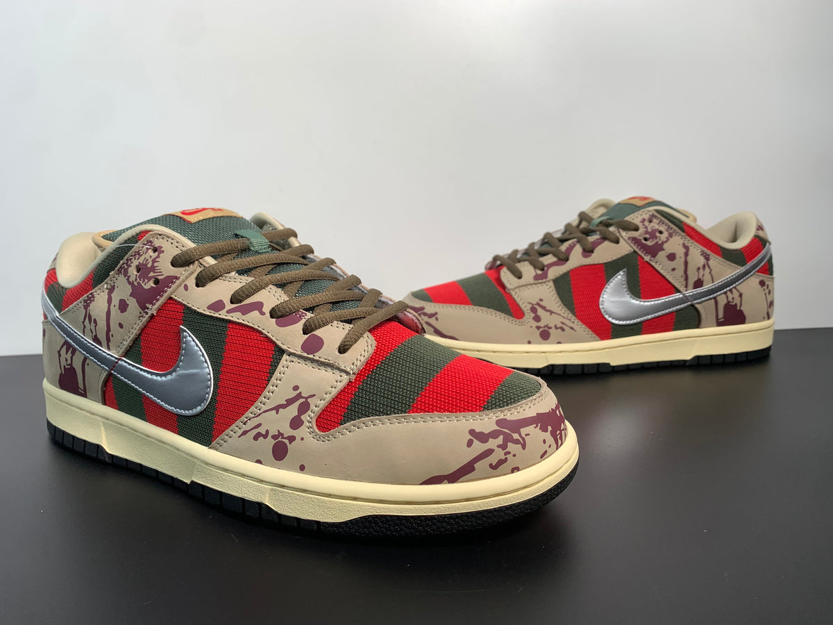 Nike SB Dunk Low Pro ‘Freddy Krueger’ 313170-202 - View 7