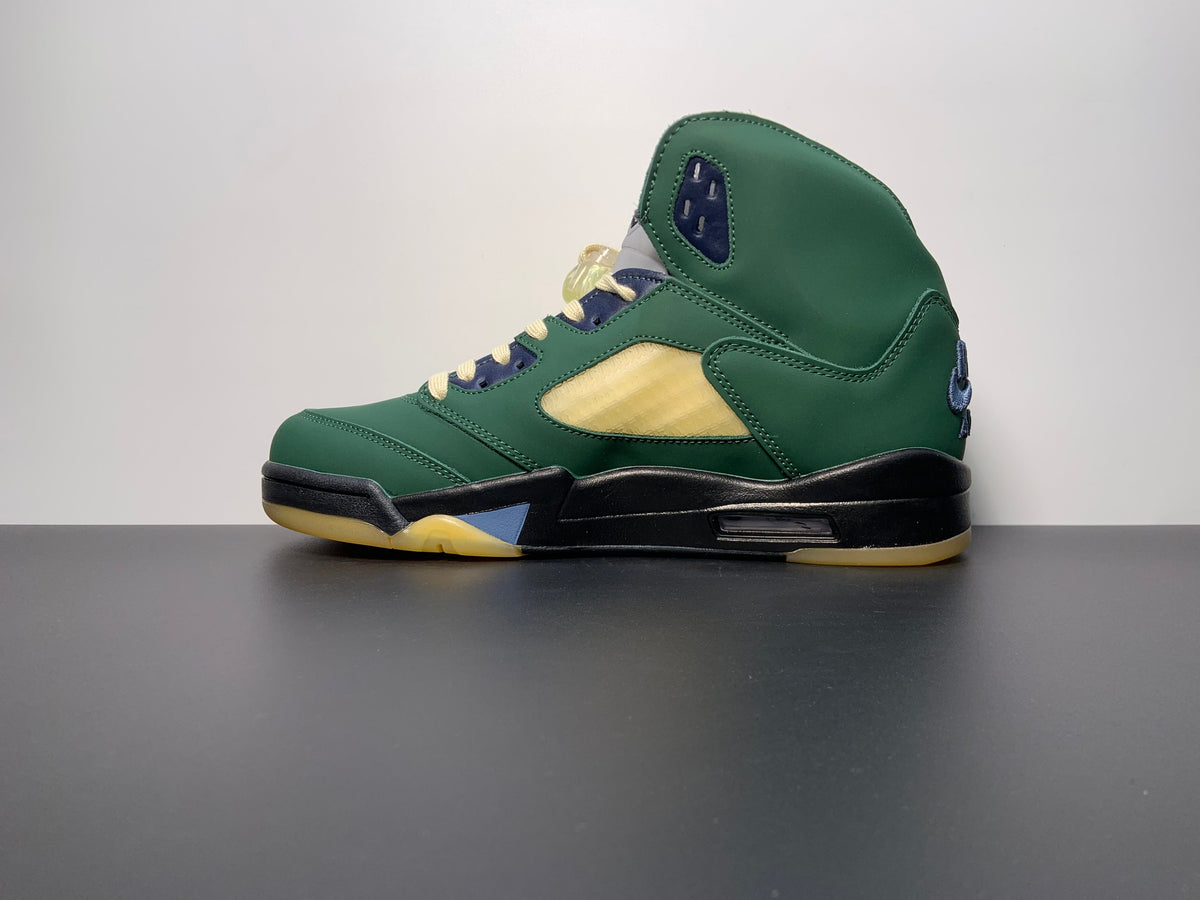A Ma Maniere x Air Jordan 5 Retro SP Dark Green Black FZ5758-003 - Angle View 2
