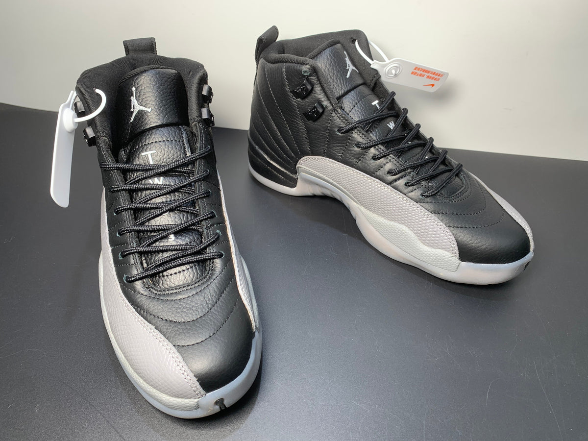 Air Jordan 12 Retro Black Wolf Grey - Angle View 4