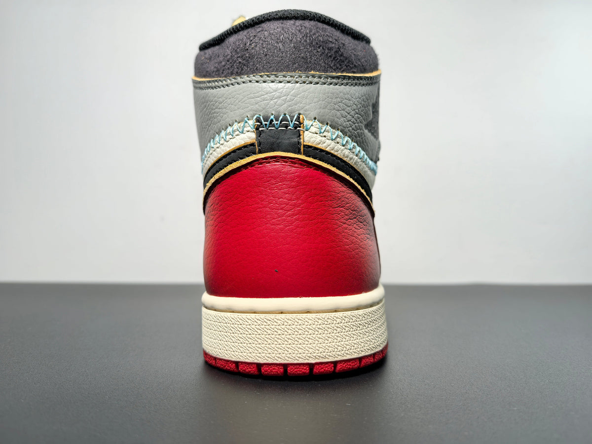 Air Jordan 1 High OG SP x Union ‘Varsity Red’ - Angle View 9