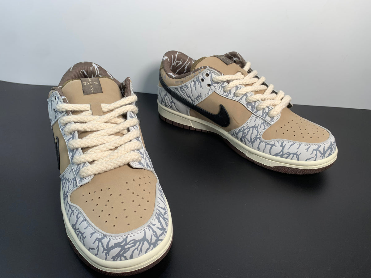 Nike SB Dunk Low ✖️Travis Scott  Grey White Cashew Fruit CT5053-010 - View 4