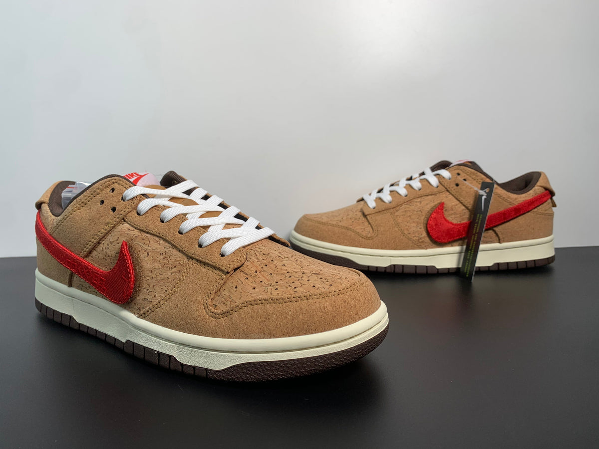 CLOT x Dunk Low SP 'Cork' FN0317-121 - View 3