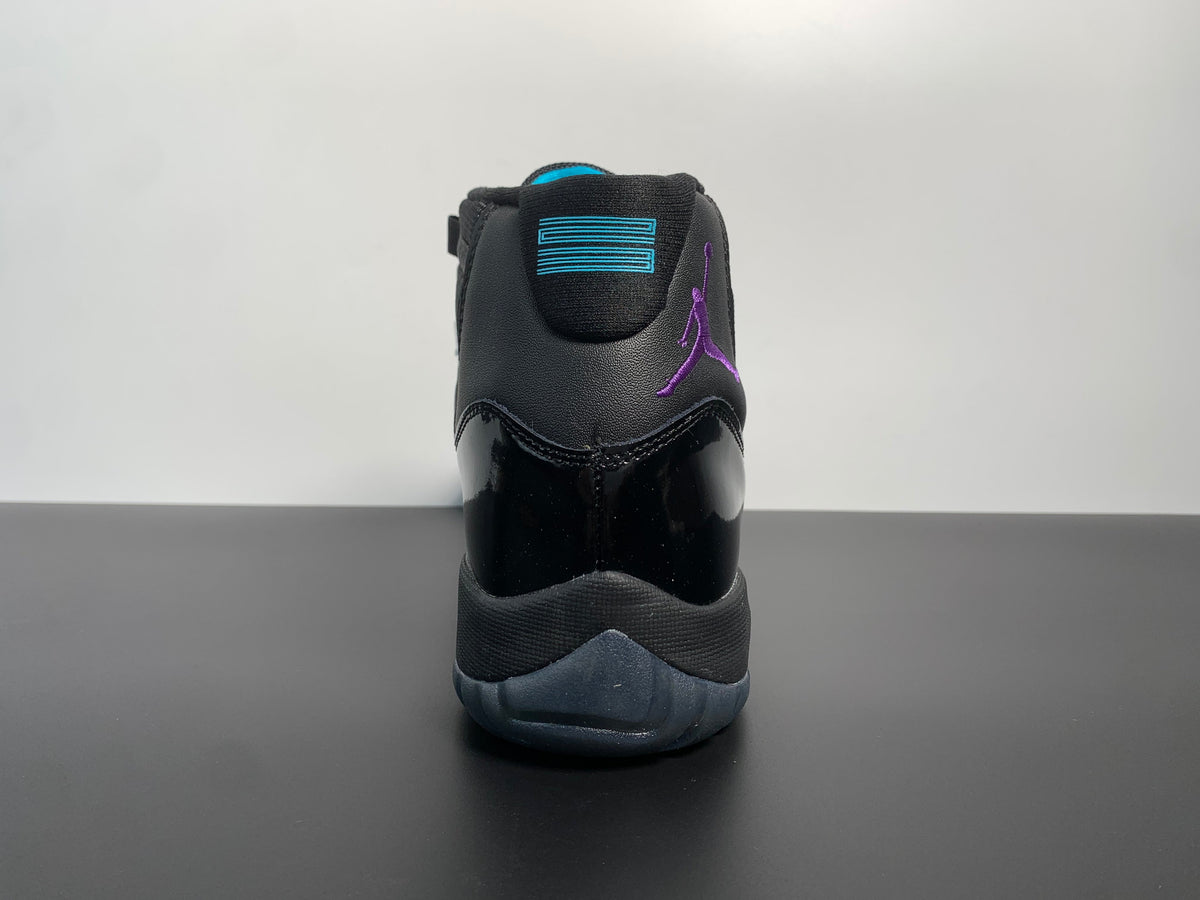 AIR JORDAN 11 RETRO BLACK GAMMA BLUE-VARSITY MAIZE 378037-006 - Angle View 3