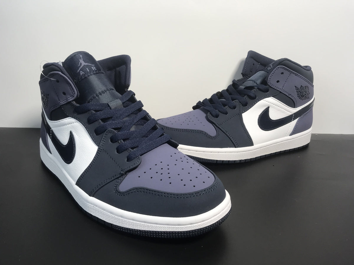 Air Jordan 1 Mid Sanded Purple - Angle View 3