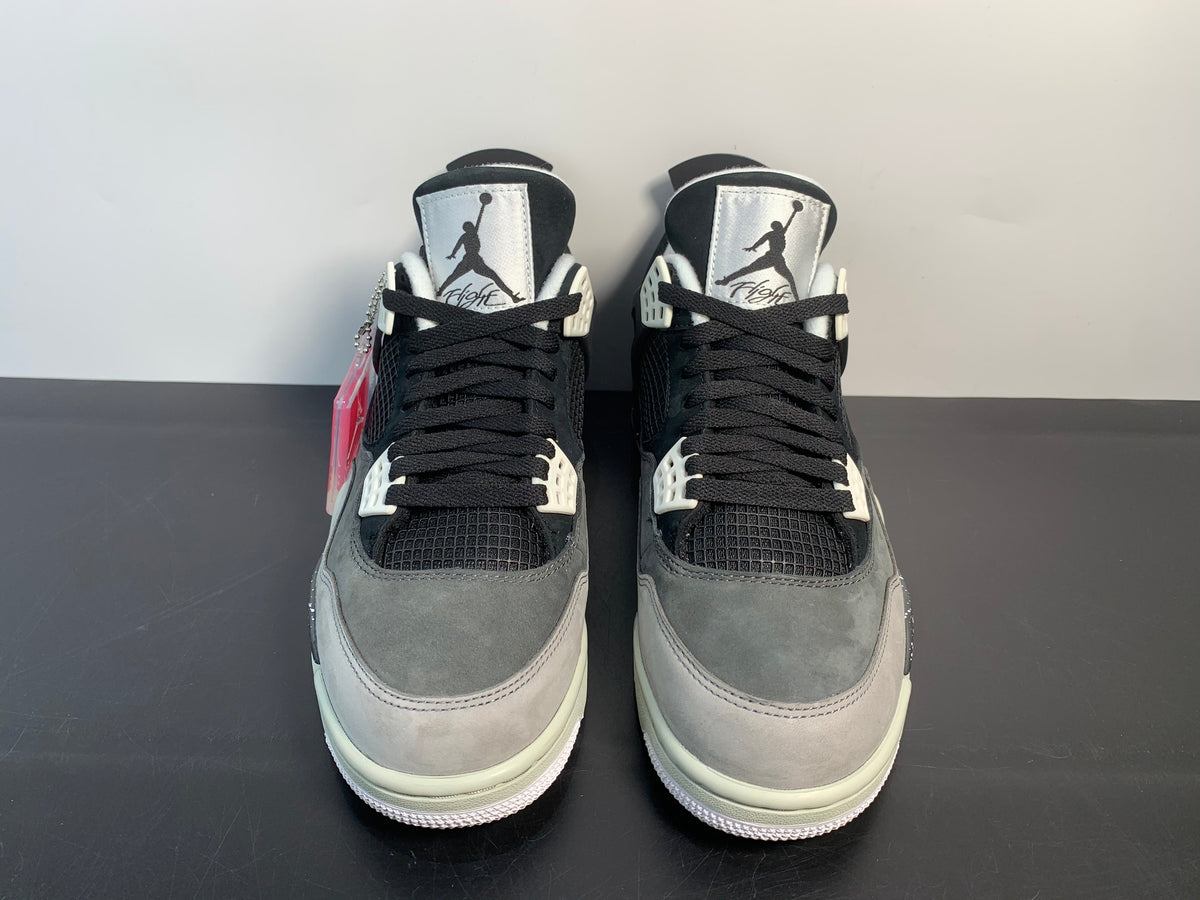 Air Jordan 4 Retro ‘Fear’ FQ8138-002 - Angle View 6