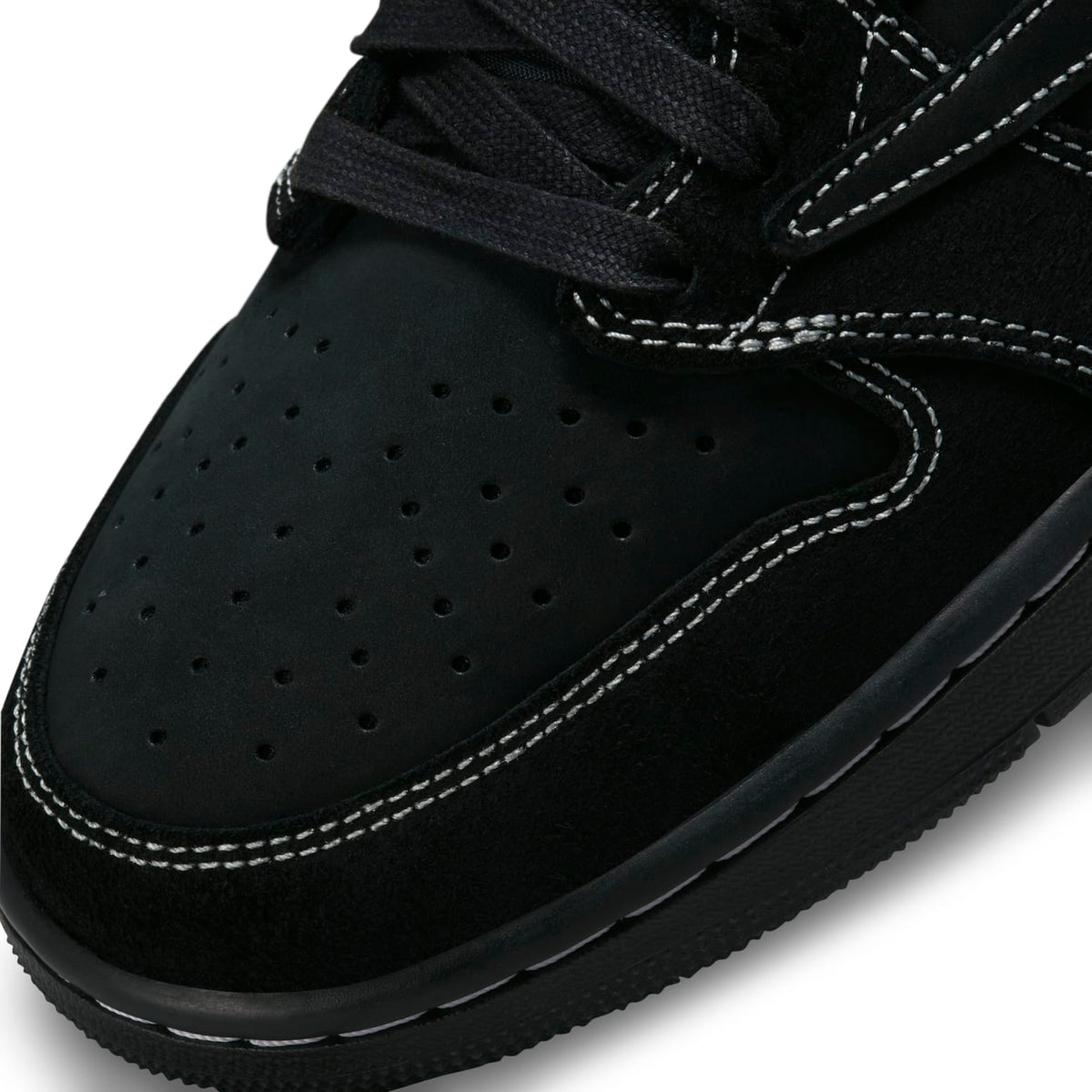 Air Jordan 1 Low OG SP x Travis Scott ‘Black Phantom’ - Angle View 4
