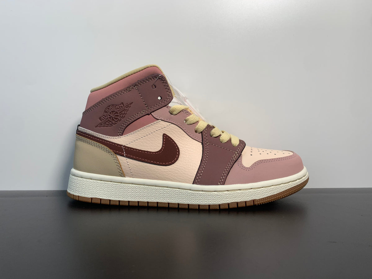 Nike Air Jordan 1 Mid SE “Dark pony” DO7440-821 - Main View