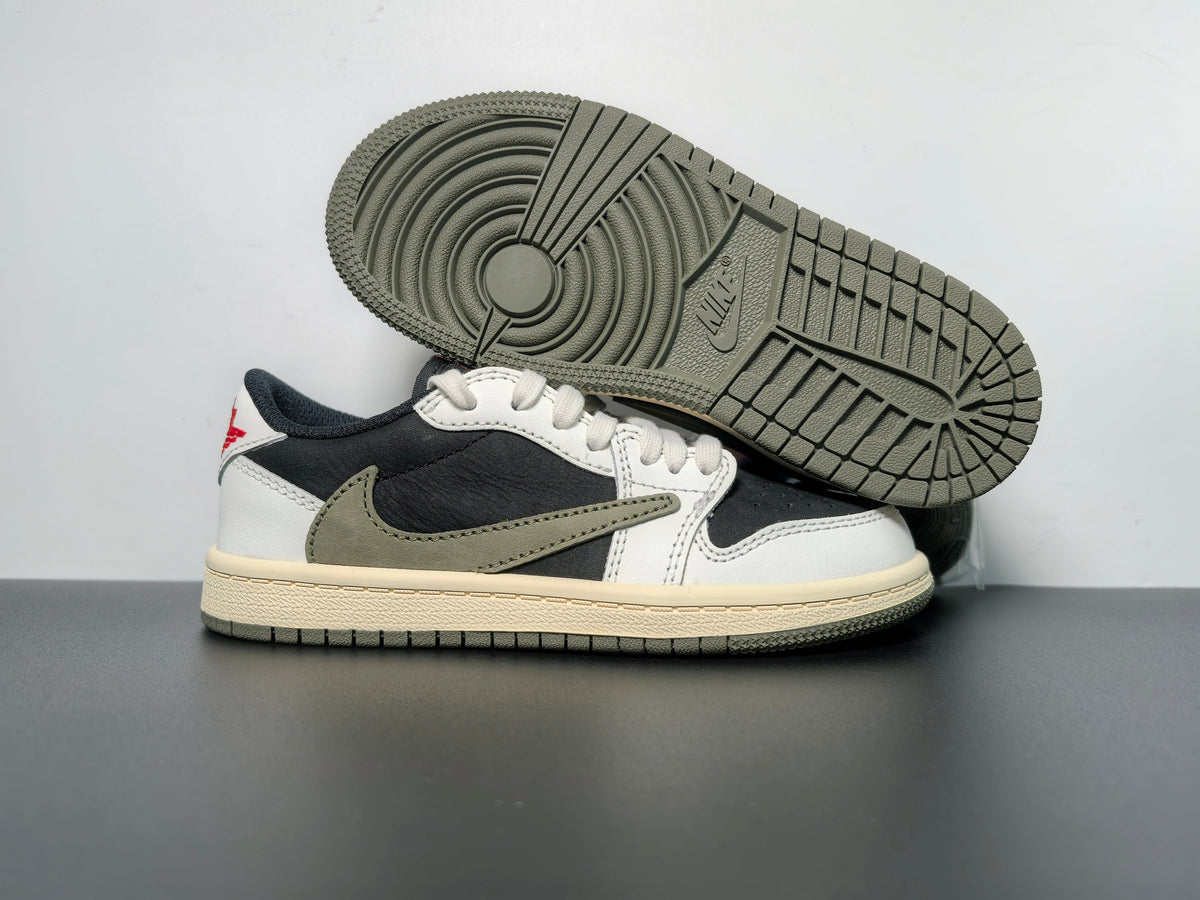 Travis Scott X Wmns Air Jordan 1 Retro Low OG Olive PRE-OWNED - Angle View 4