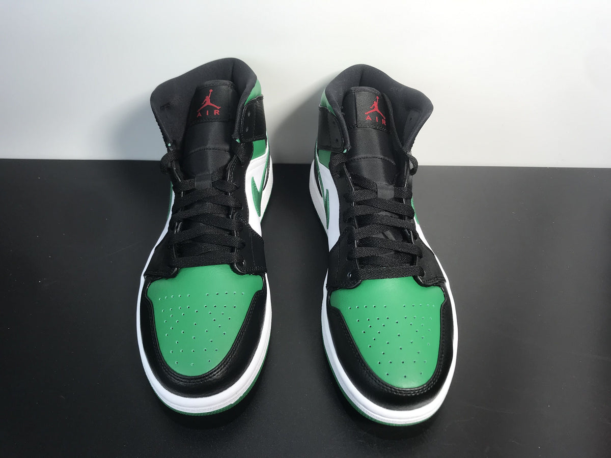 Air Jordan 1 Mid Green Toe - Angle View 4