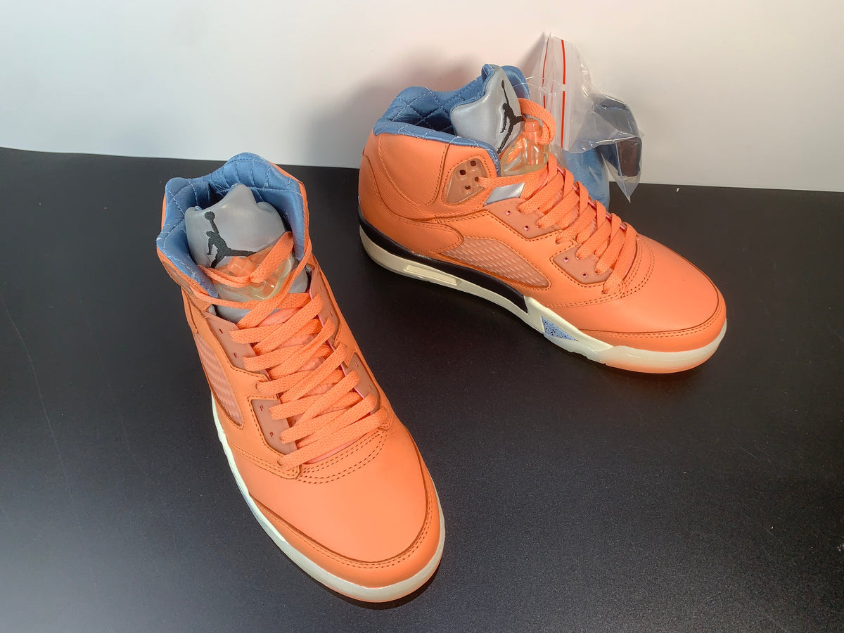 DJ Khaled x Air Jordan 5 Retro SP We The Best Crimson Bliss  DV4982-641 - Angle View 3