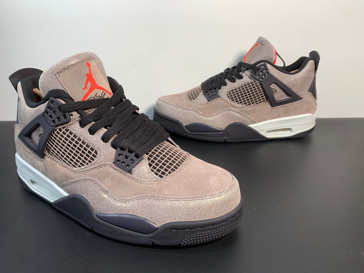 Air Jordan 4 Retro Infrared  Off White  Oil Gray Taupe Haze DB0732-200 - Angle View 5