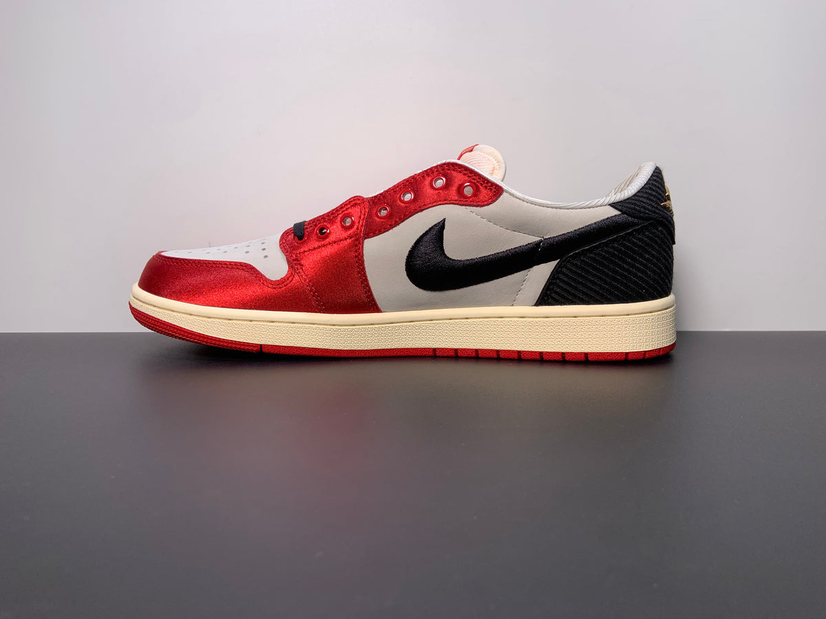 Air Jordan 1 Low OG SP x Trophy Room ‘Away’ FN0432-017 - Angle View 5