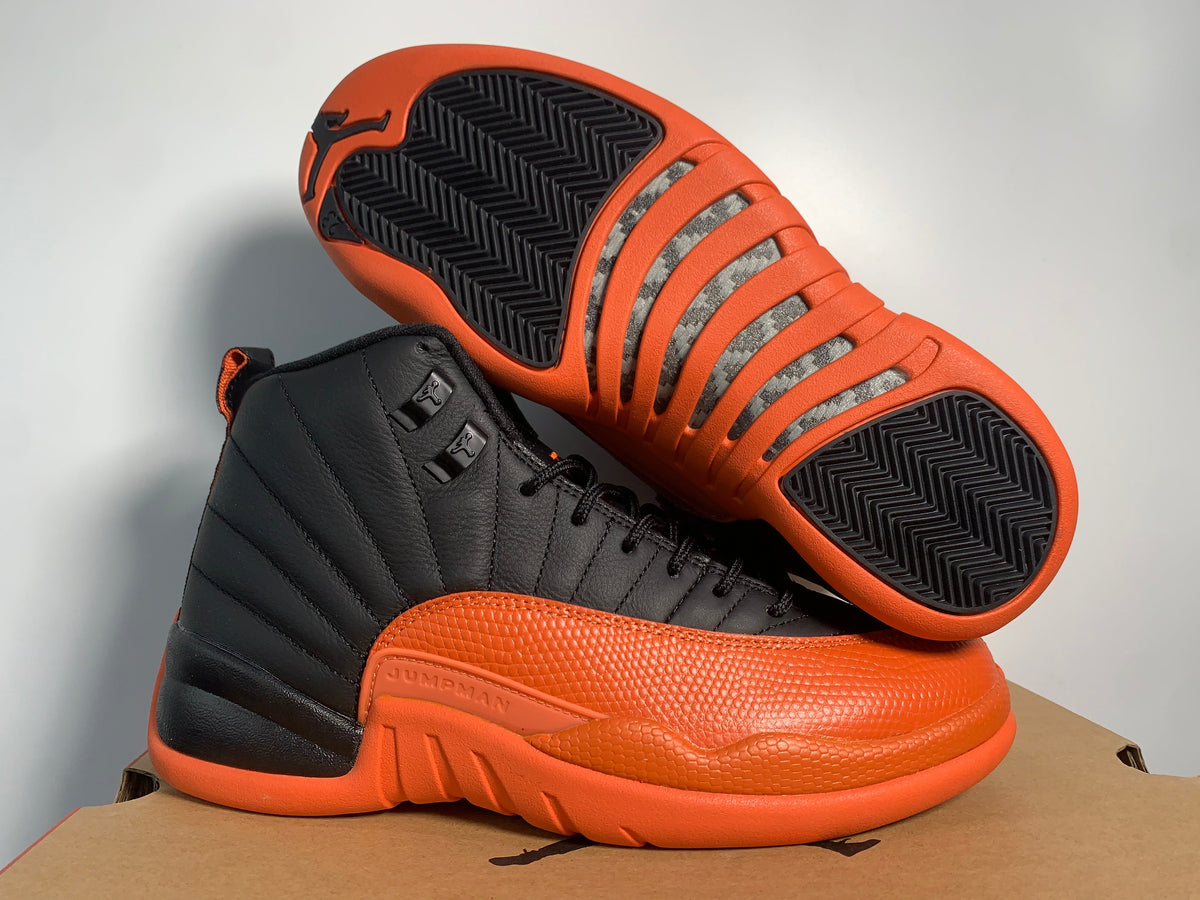 Wmns Air Jordan 12 Retro 'Brilliant Orange' - Angle View 8