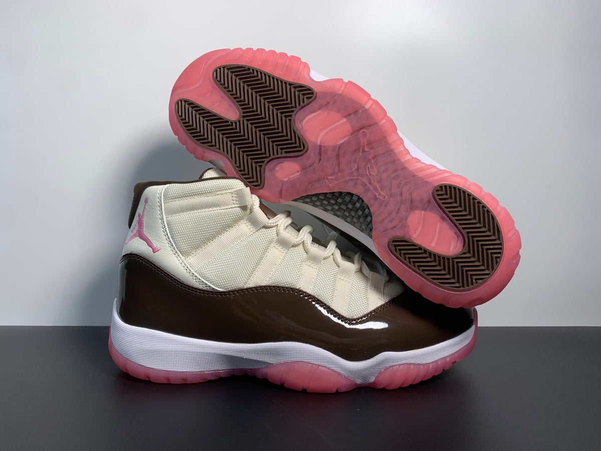 Air Jordan 11 Retro CT8012-126 - Angle View 5