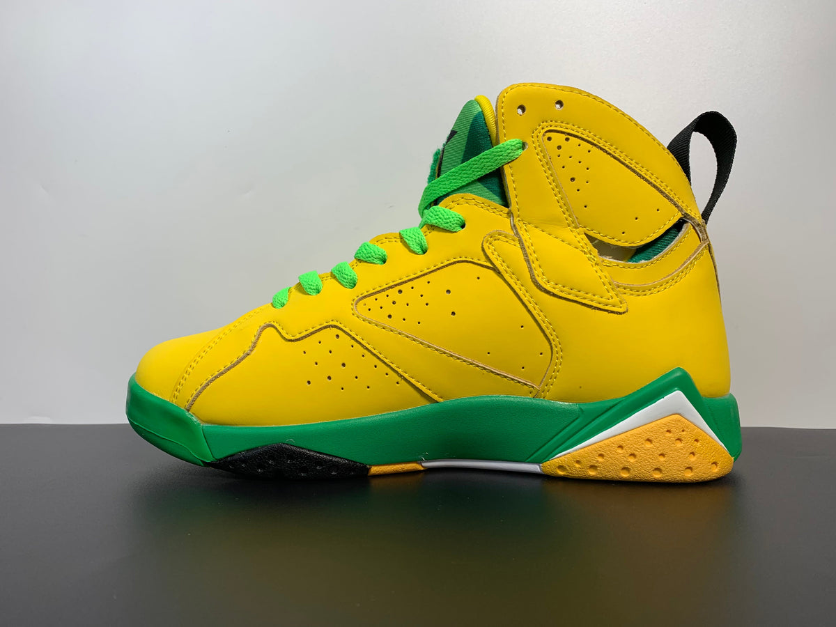 Patta x Air Jordan 7 OG SP AT3375-300 - Angle View 2