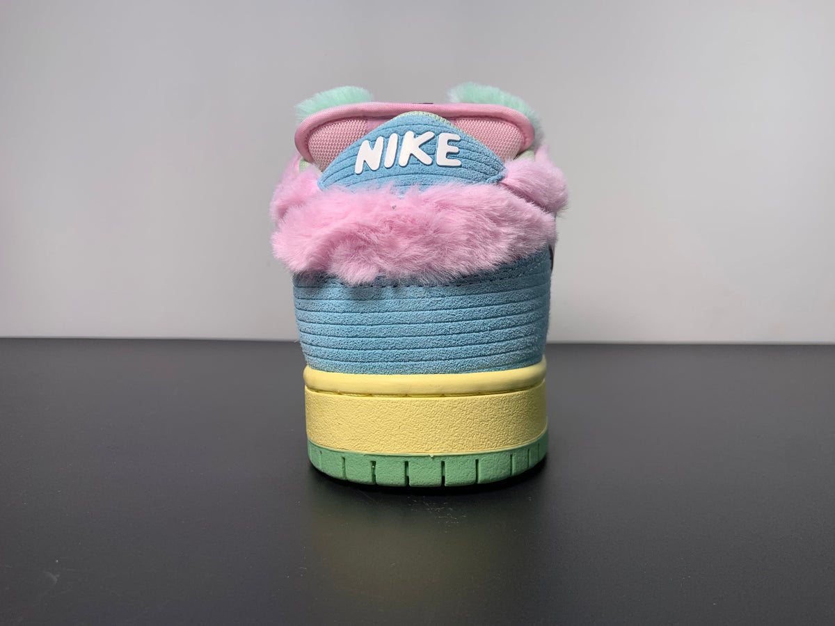 Nike x Verdy SB Dunk Low ‘Visty’ - View 14