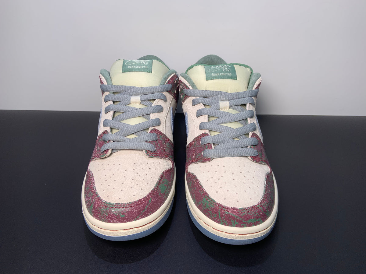 Crenshaw Skate Club x Nike SB Dunk Low - View 6