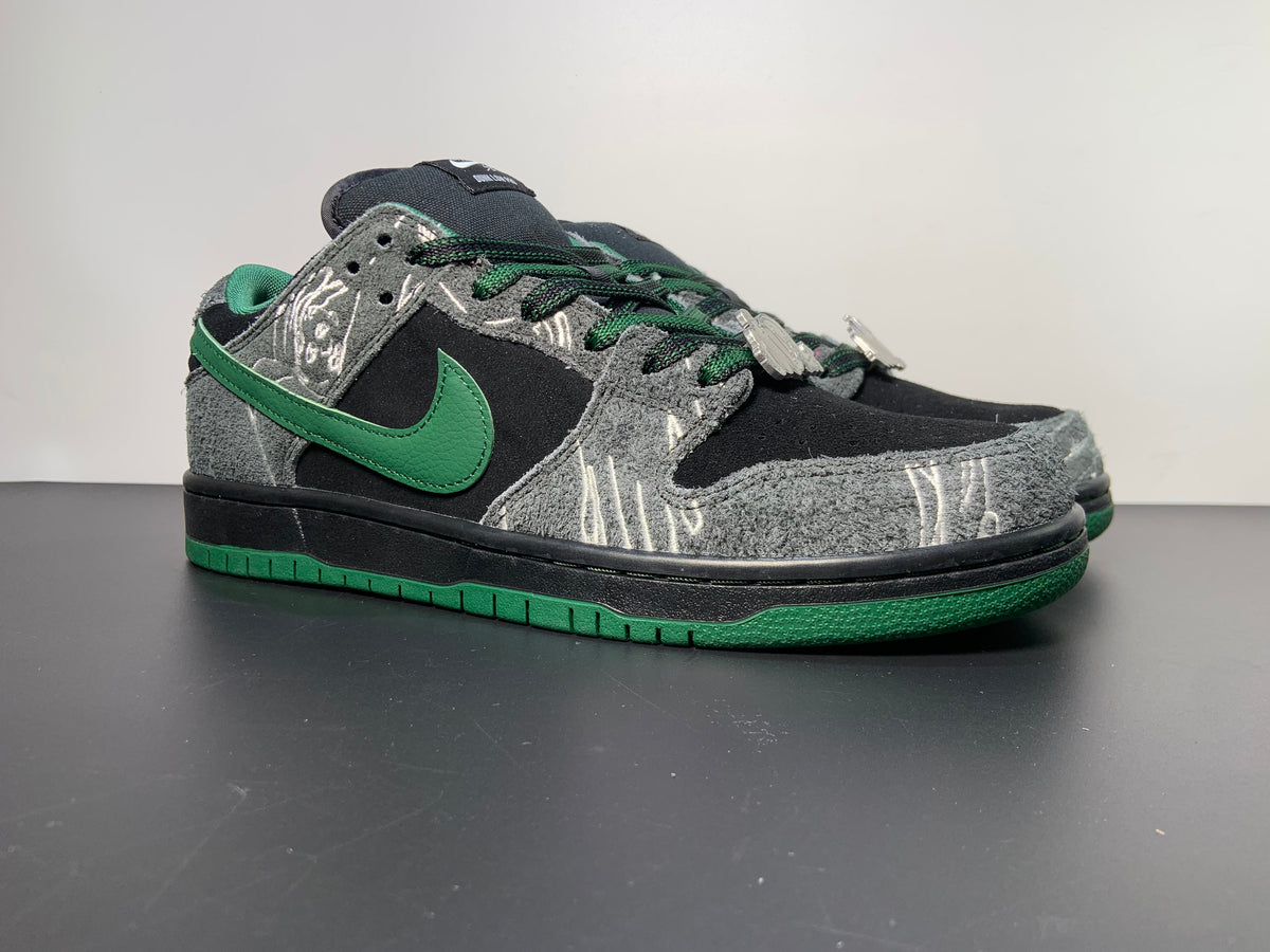 There Skateboards x Nike Dunk SB - View 2