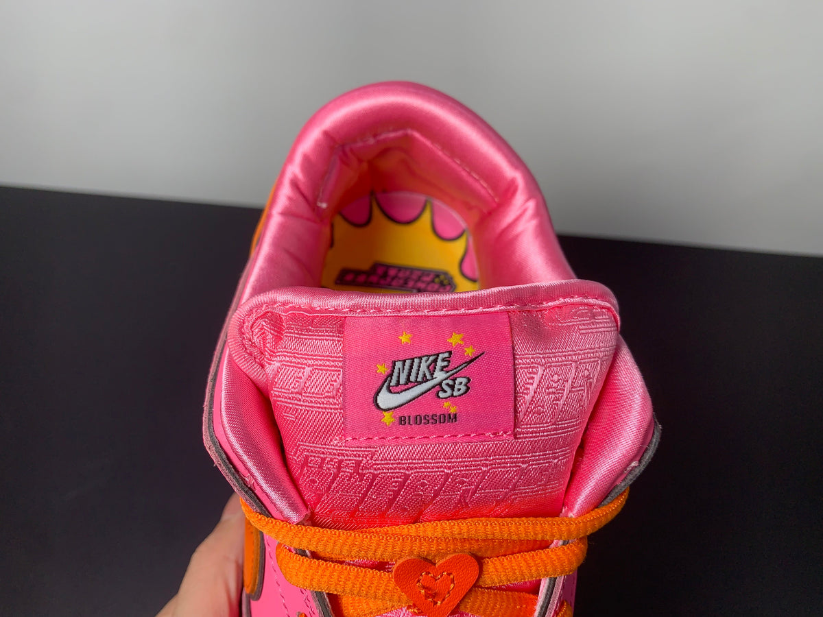 The Powerpuff Girls ✖️ Nike Dunk SB low Prox QS Blossom pink FD2631-600 - View 9