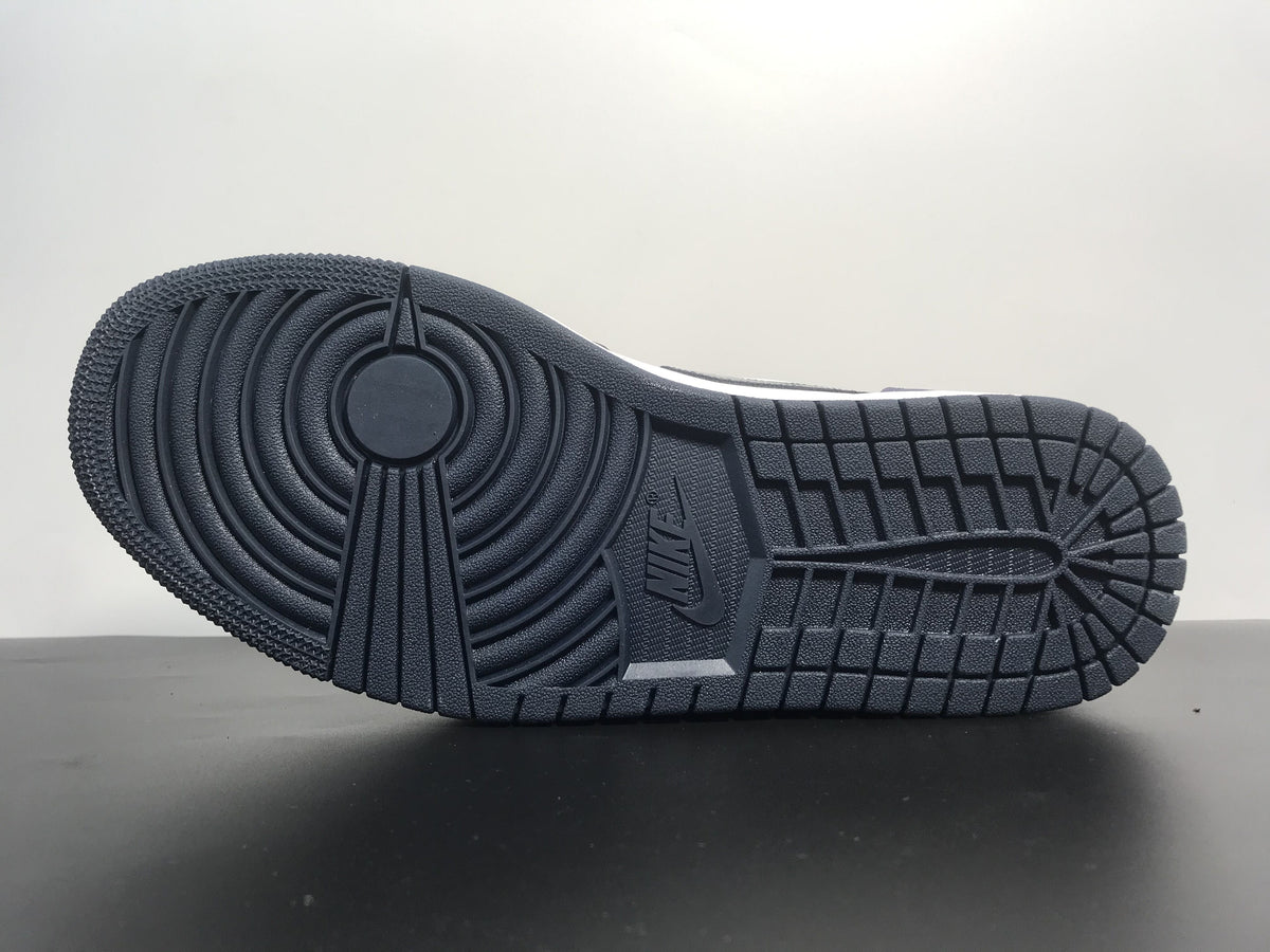Air Jordan 1 Mid Sanded Purple - Angle View 8