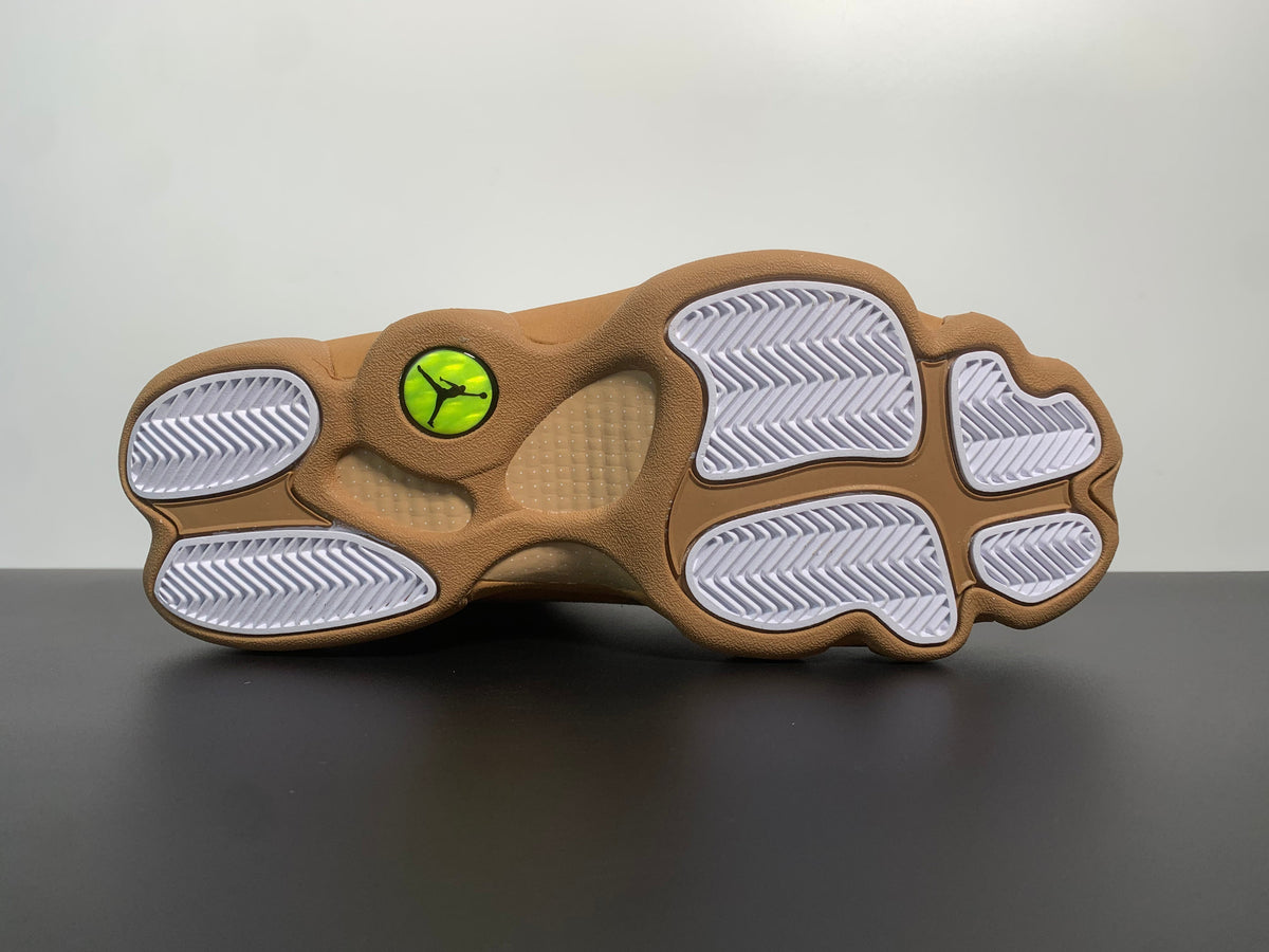 Air Jordan 13 Retro 'Wheat' 2023 - Angle View 5