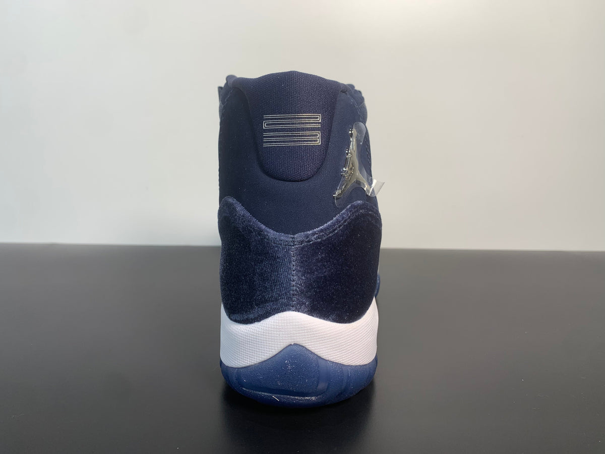 Air Jordan 11 Velvet Midnight Navy AR0715-441 - Angle View 10