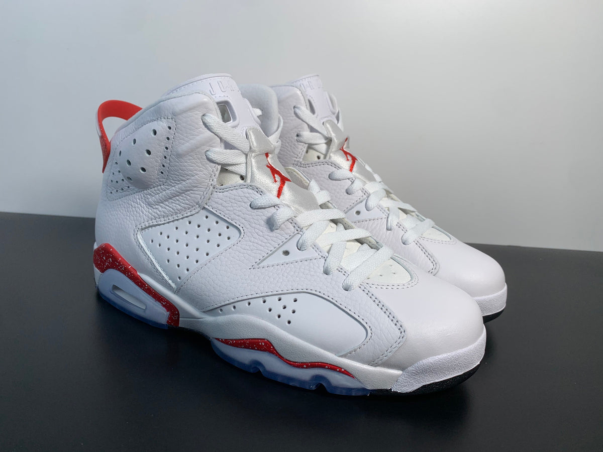 Air Jordan 6 “Red Oreo” CT8529-162 - Angle View 4