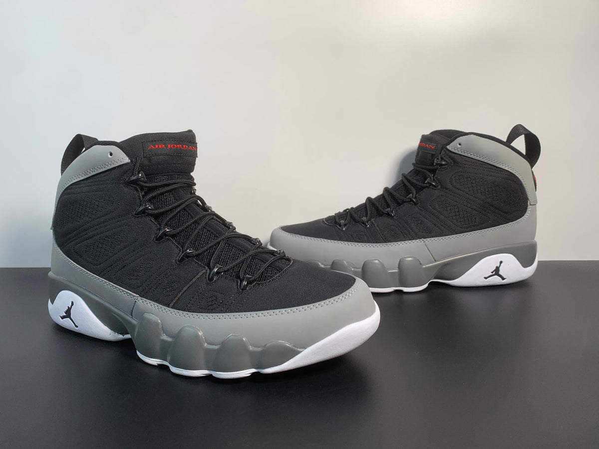 Air Jordan 9 Particle Grey - Angle View 4