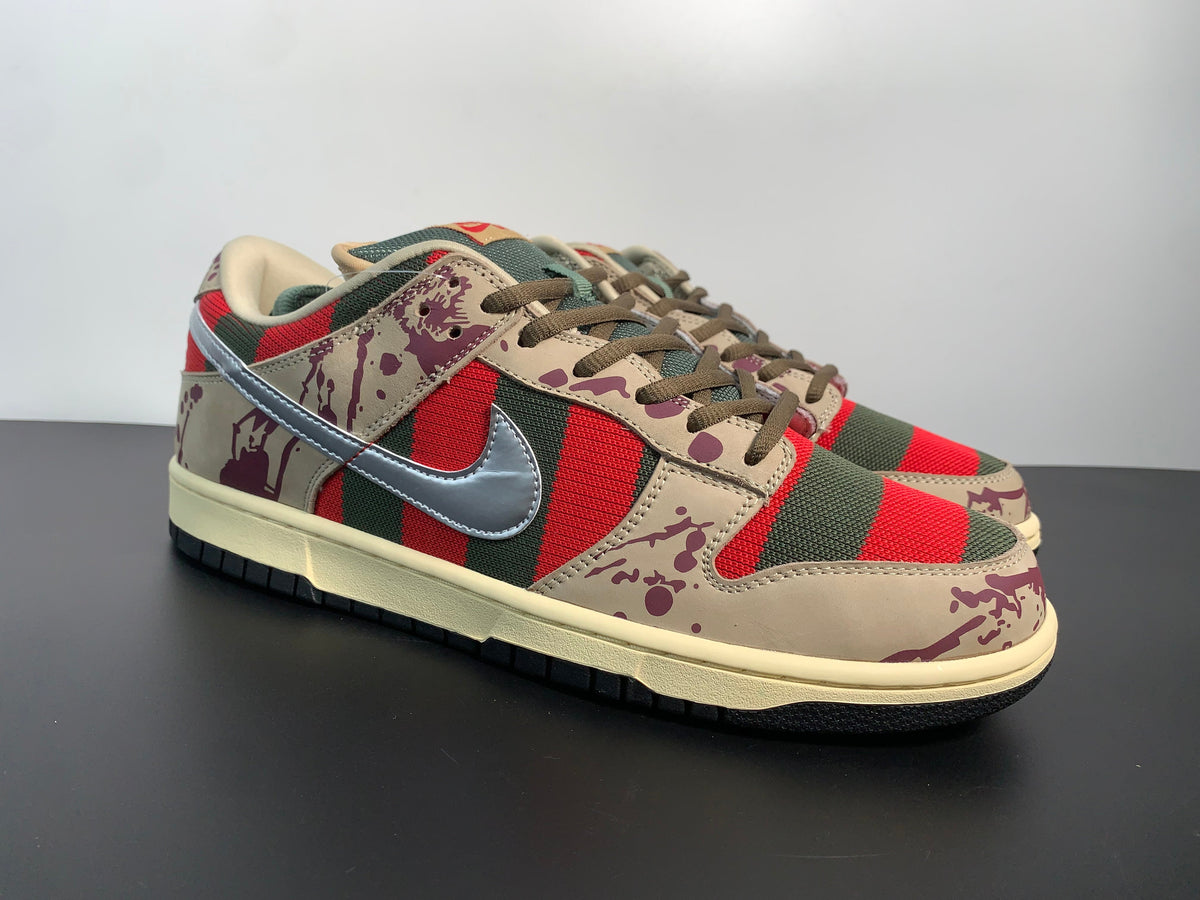 Nike SB Dunk Low Pro ‘Freddy Krueger’ 313170-202 - View 6