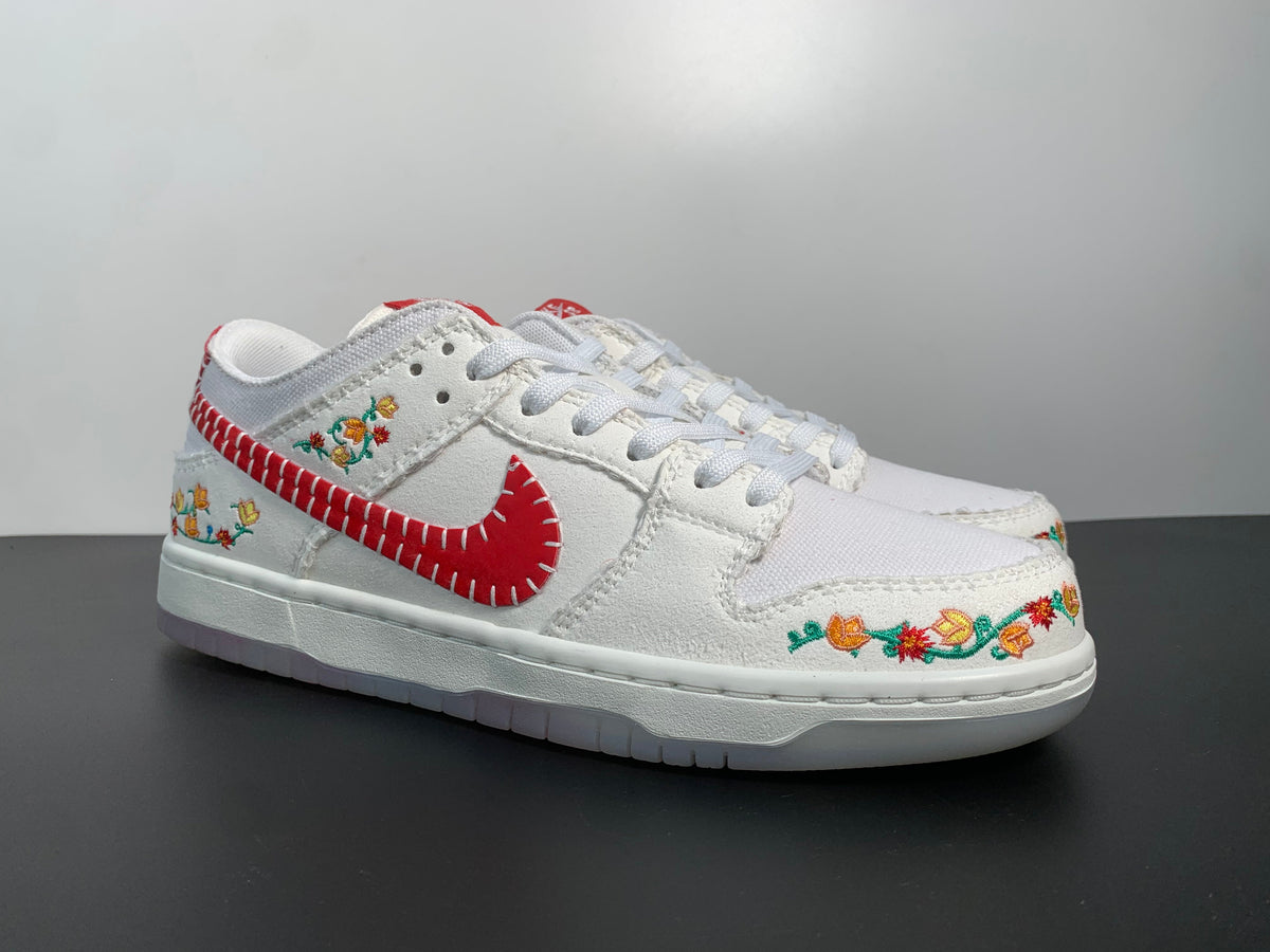 Dunk Low Decon SB 'N7 - Sail University Red'  FD6951-700 - View 3