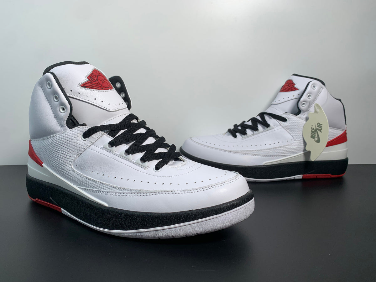 Air Jordan 2 OG “Chicago” DX2454-106 - Angle View 3