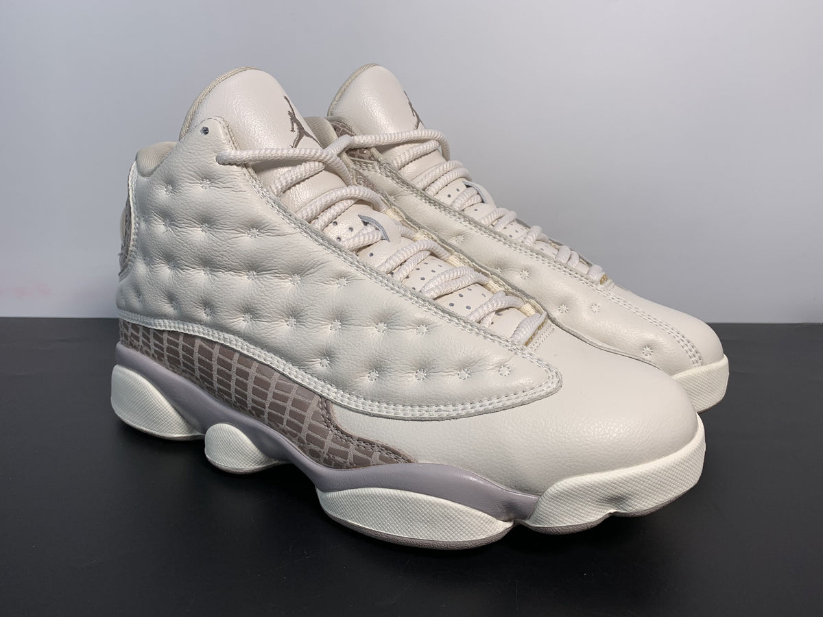 Wmns Air Jordan 13 Retro 'Phantom' - Angle View 3
