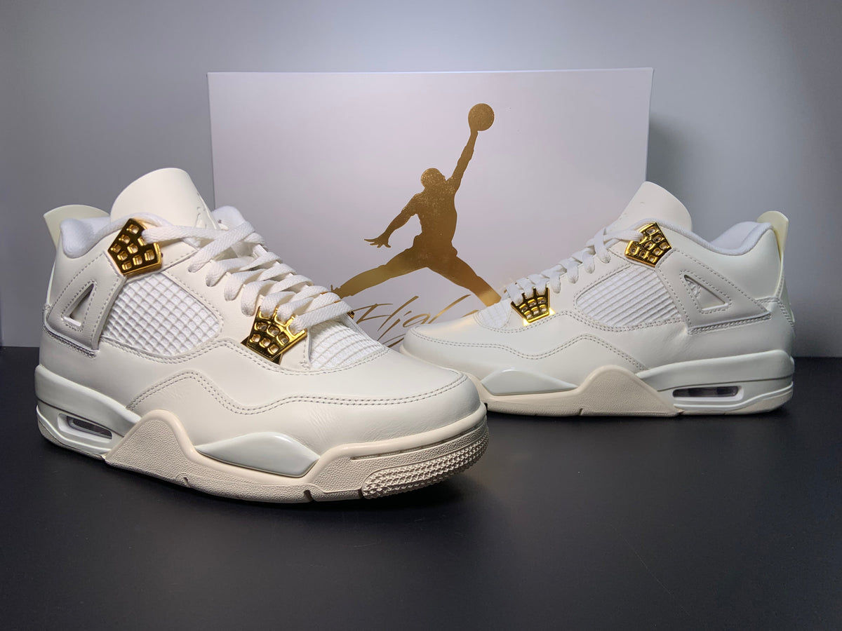 Air Jordan 4 Retro Metallic Gold AQ9129-170  Air Jordan 4 WMNS “Sail” - Angle View 4