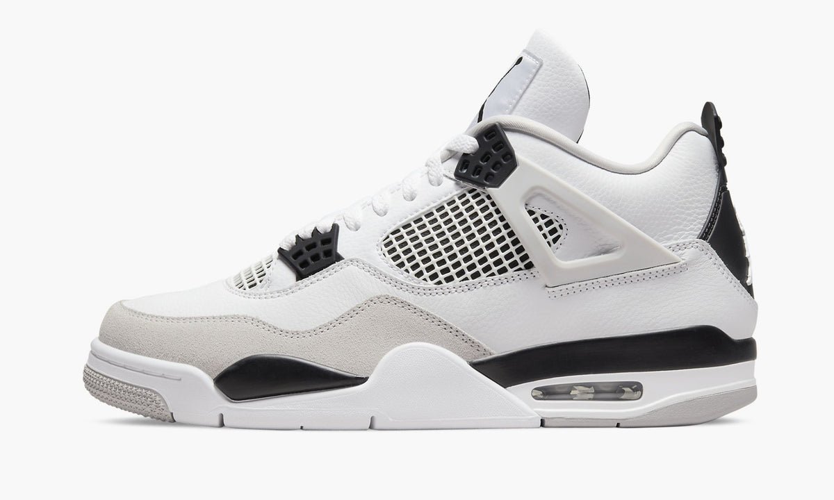 Air Jordan 4 Retro "Military Black" - Angle View 2