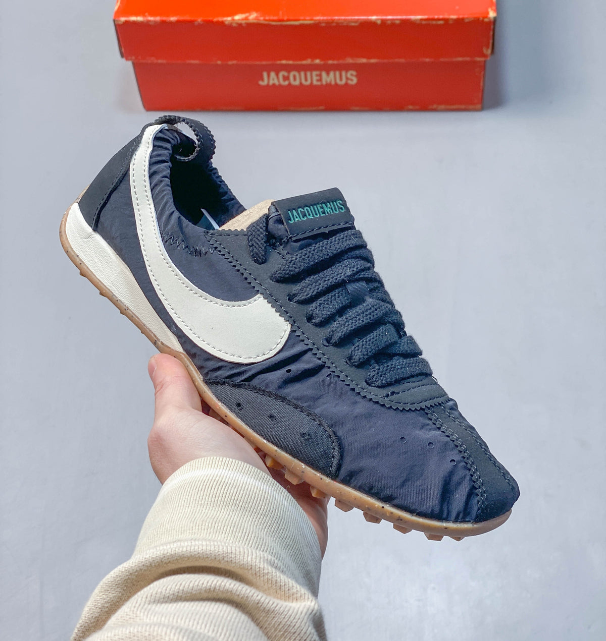 Jacquemus x Nike Moon Shoe Nike  Navy Blue - View 1
