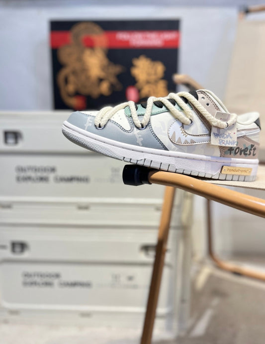 Nike SB Dunk Low "Panda Prank" Forest QS7021906 - View 1