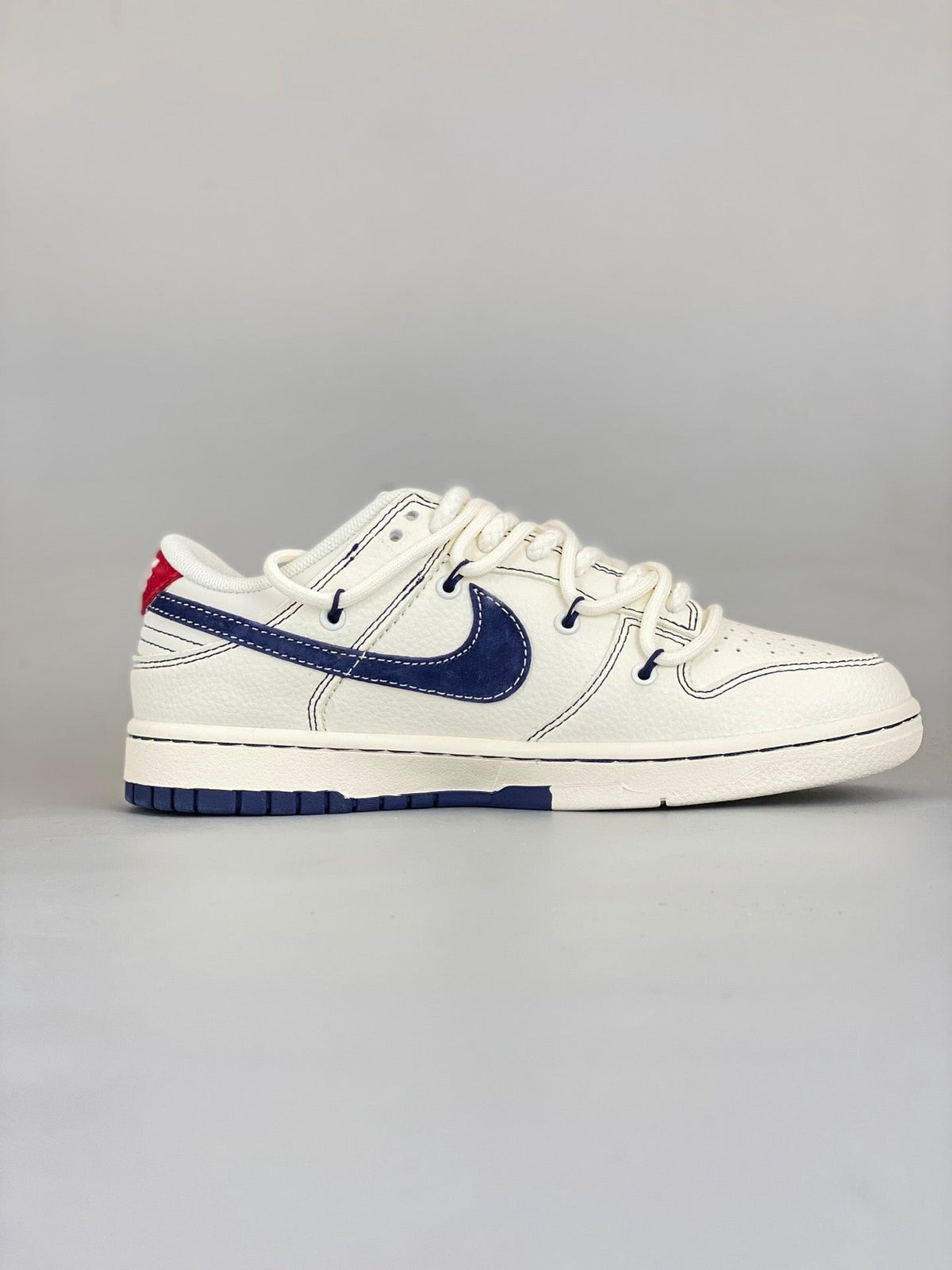 Nike SB Dunk Low x The North Face x KAWS YX5066-283 - View 3