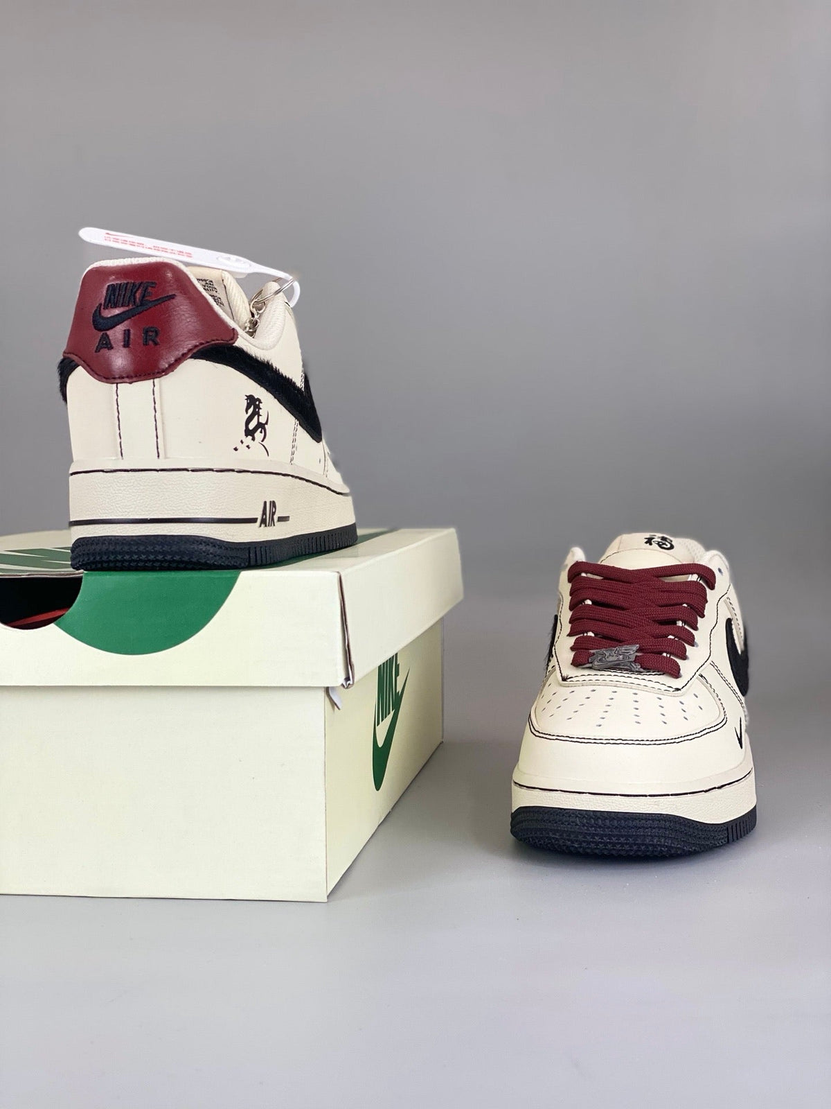 Nike Air Force 1 '07 SE "LNY"IB4607-171 - Angle View 5