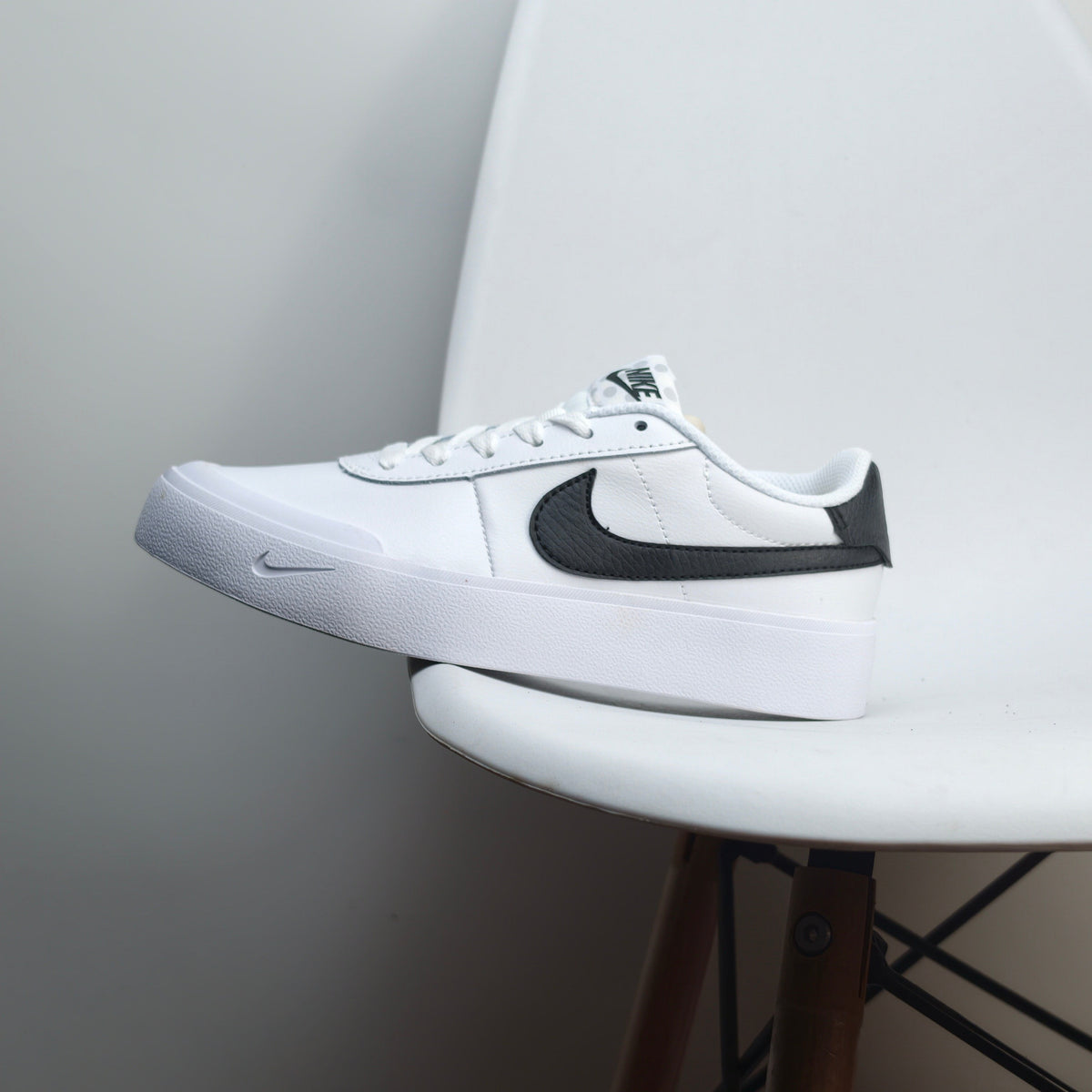 Nike COURT SHOT White-Black  FQ8146-100 - View 1