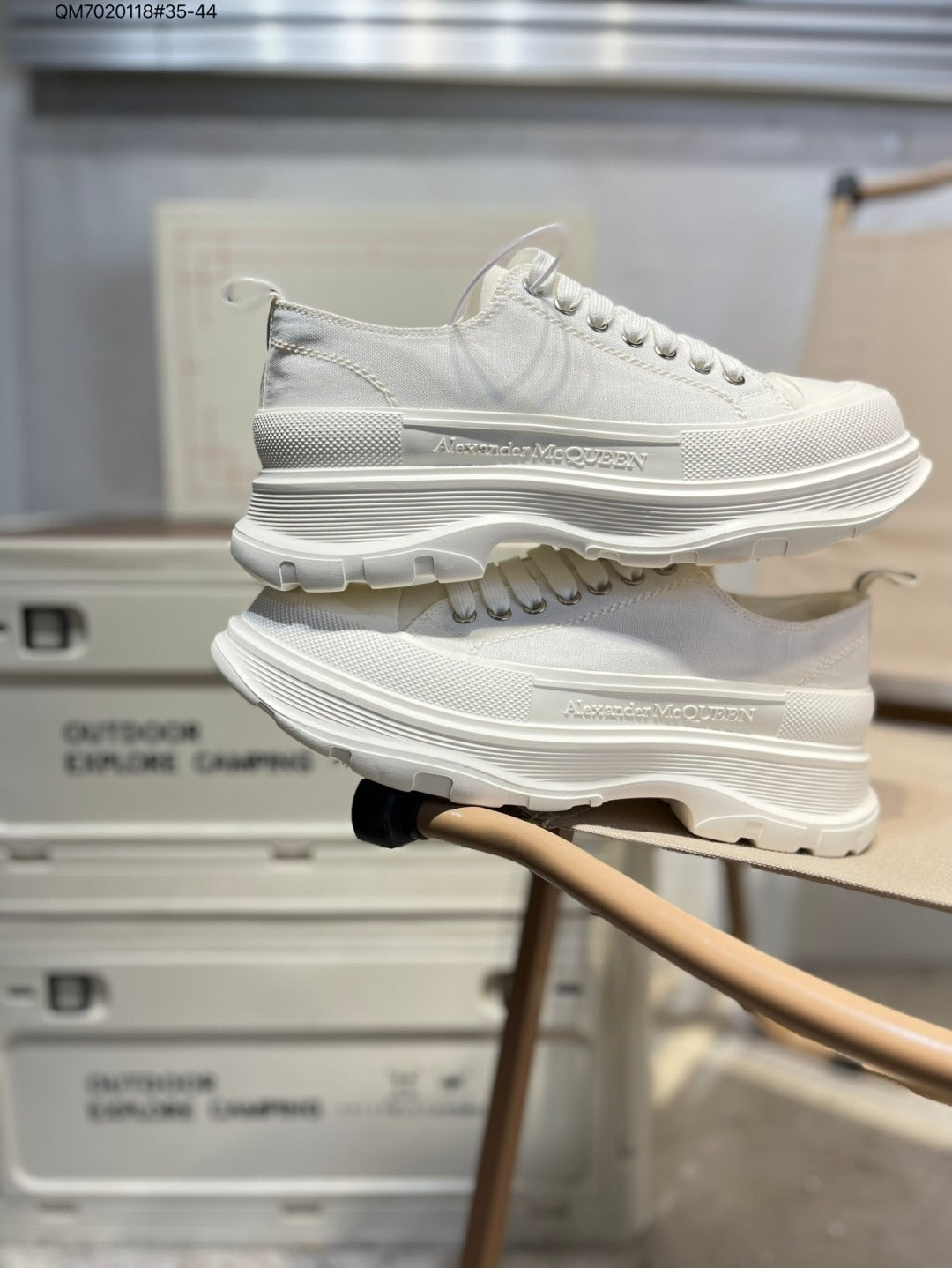 Alexander McQueen Wmns Tread Slick Lace Up 'White' 462214 QM7020118 - Angle View 2