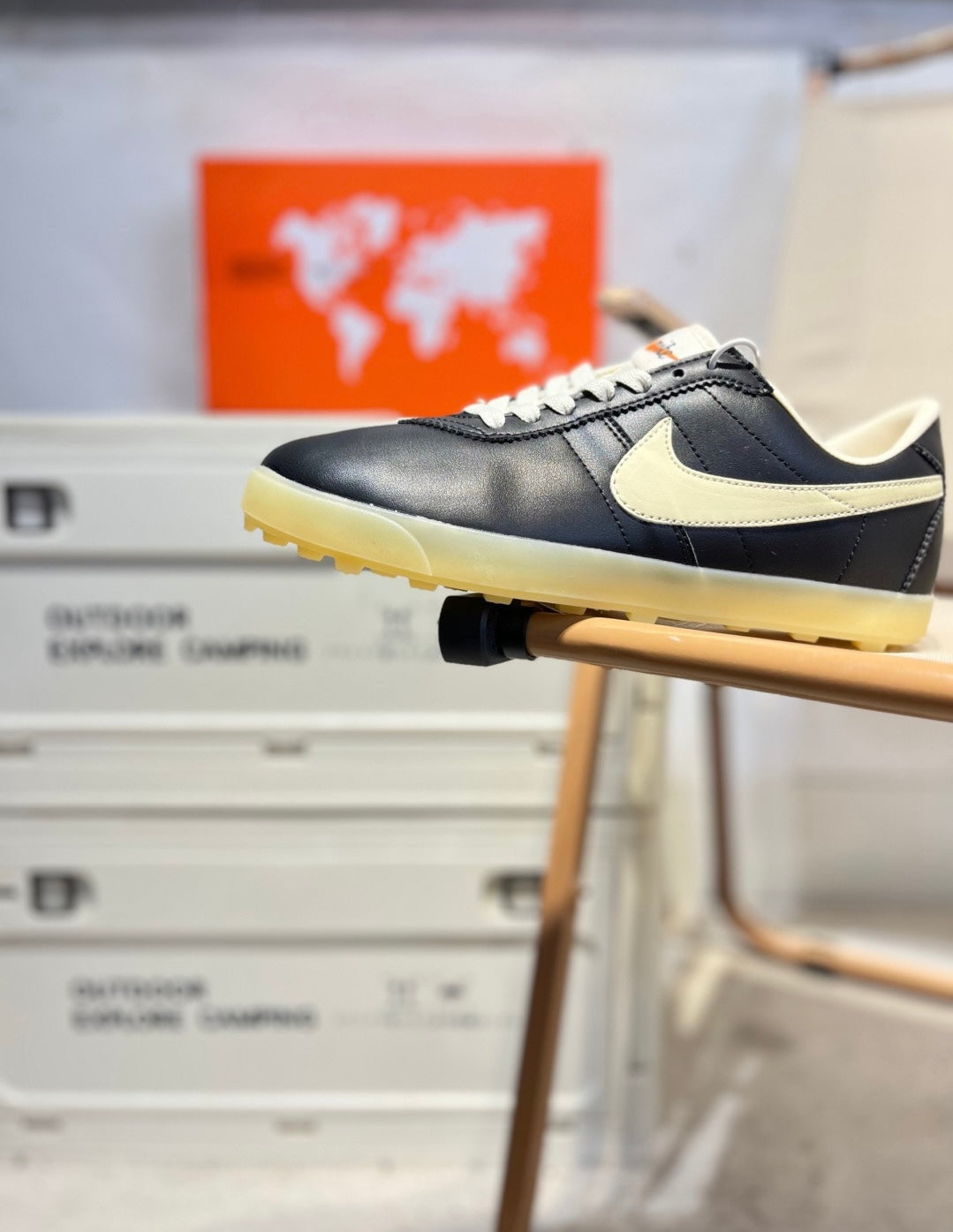 Nike Astrograbber Leather Black II1259-600 - View 1