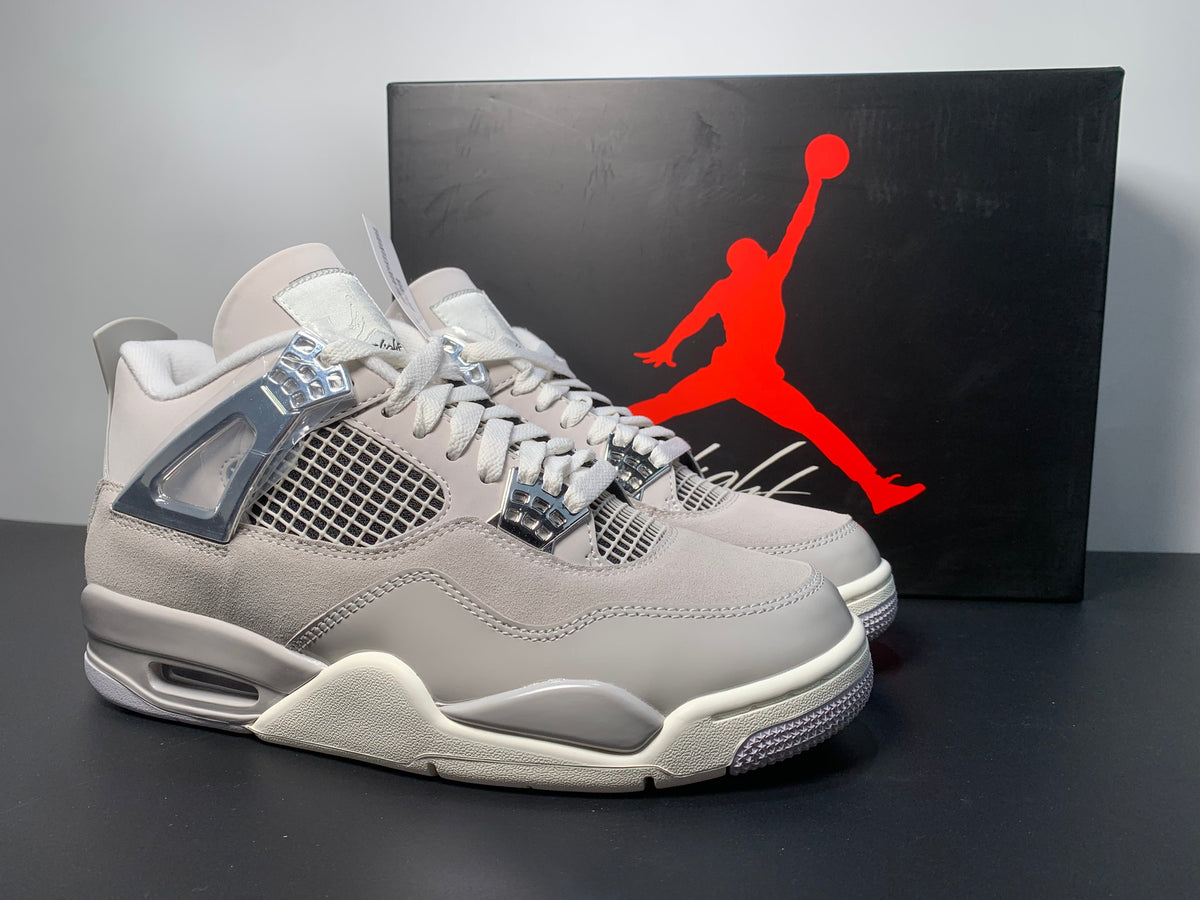 Air Jordan 4 Frozen Moments AQ9129-001 - Angle View 7