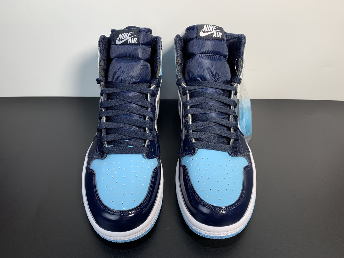 Air Jordan 1 High OG University Blue- CD0461 401 - Angle View 4